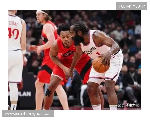 库里轰19分哈登砍20分勇士主场力克快船豪取两连胜