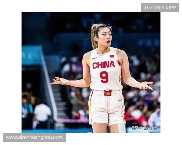 四川女篮全运会奋战至决赛终憾负广东勇夺宝贵银牌荣耀载誉归来队 四川女篮全运会奋战至决赛终憾负广东勇夺宝贵银牌荣耀载誉归来队