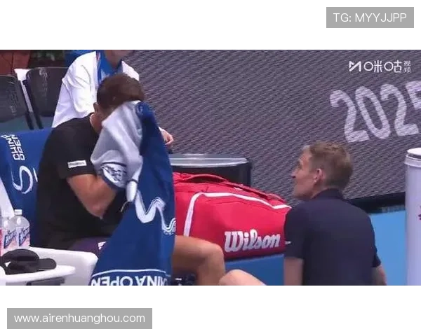 中网男单四强争夺战德米纳尔对阵门希克精彩前瞻与胜负看点全面解读