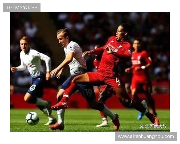 国际米兰三连败遭遇强强对话挑战 AC米兰保持不败继续领跑积分榜