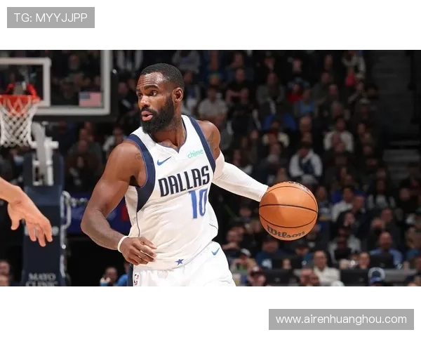 小哈达威半场三分火力全开状态回暖季前赛表现大反转 小哈达威半场三分火力全开状态回暖季前赛表现大反转